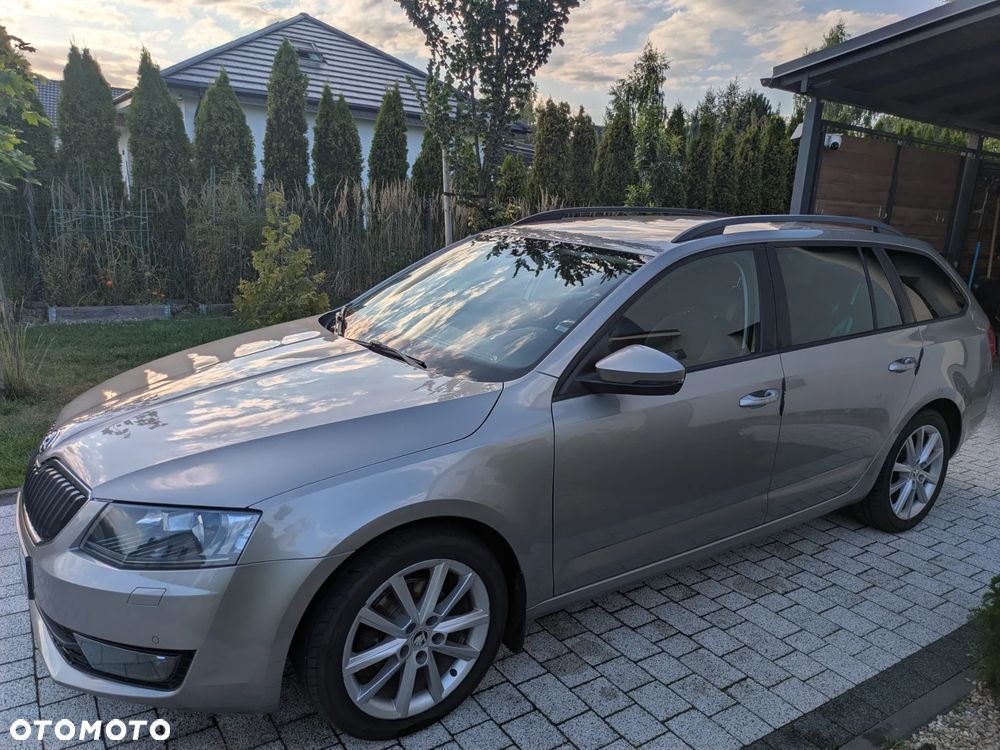 Skoda Octavia 1.6 TDI Edition DSG - 1