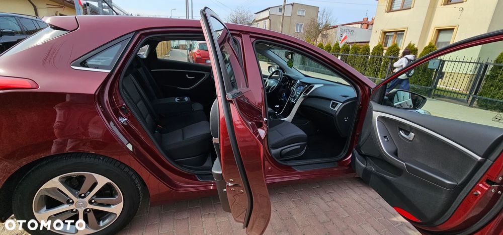 Hyundai i30 1.4 Select - 24