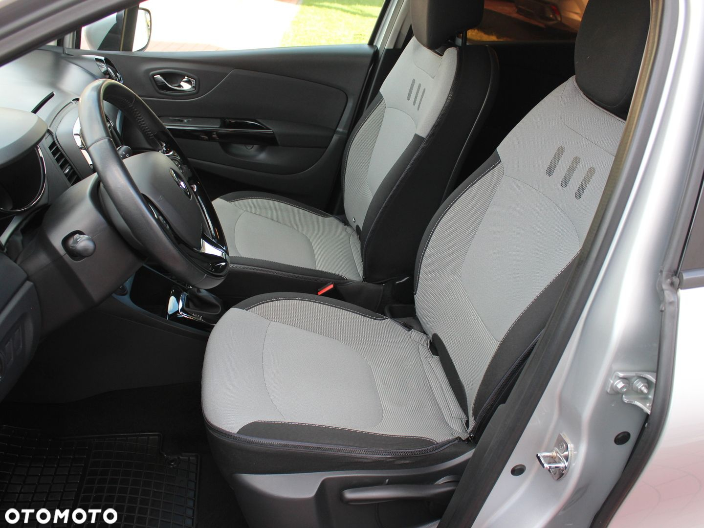 Renault Captur - 10