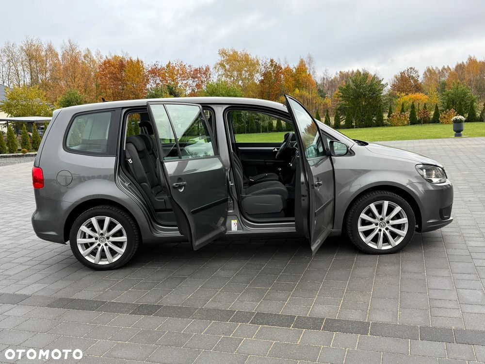 Volkswagen Touran 1.6 TDI DPF BlueMotion Technology Trendline - 15