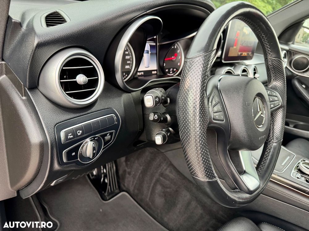 Mercedes-Benz GLC 300 4Matic 9G-TRONIC AMG Line - 14