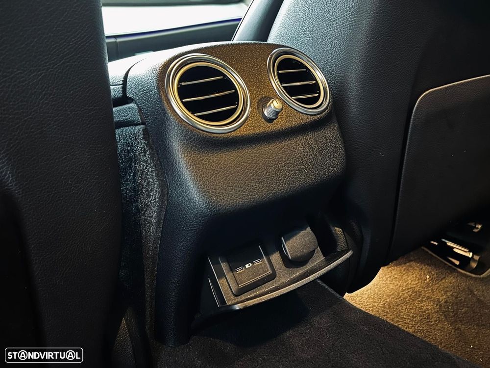 Mercedes-Benz E 300 de AMG Line - 43