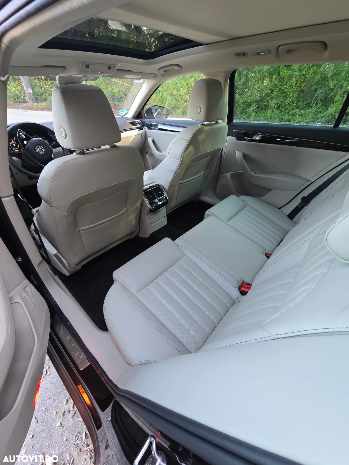 Skoda Superb 1.4 TSI iV DSG L&K - 7