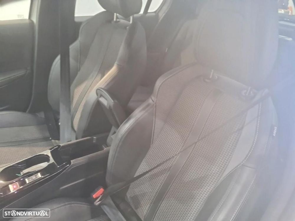 Peugeot 208 1.5 BlueHDi GT - 4