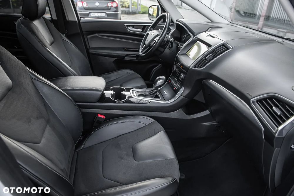 Ford S-Max 2.0 TDCi Allrad Titanium - 39