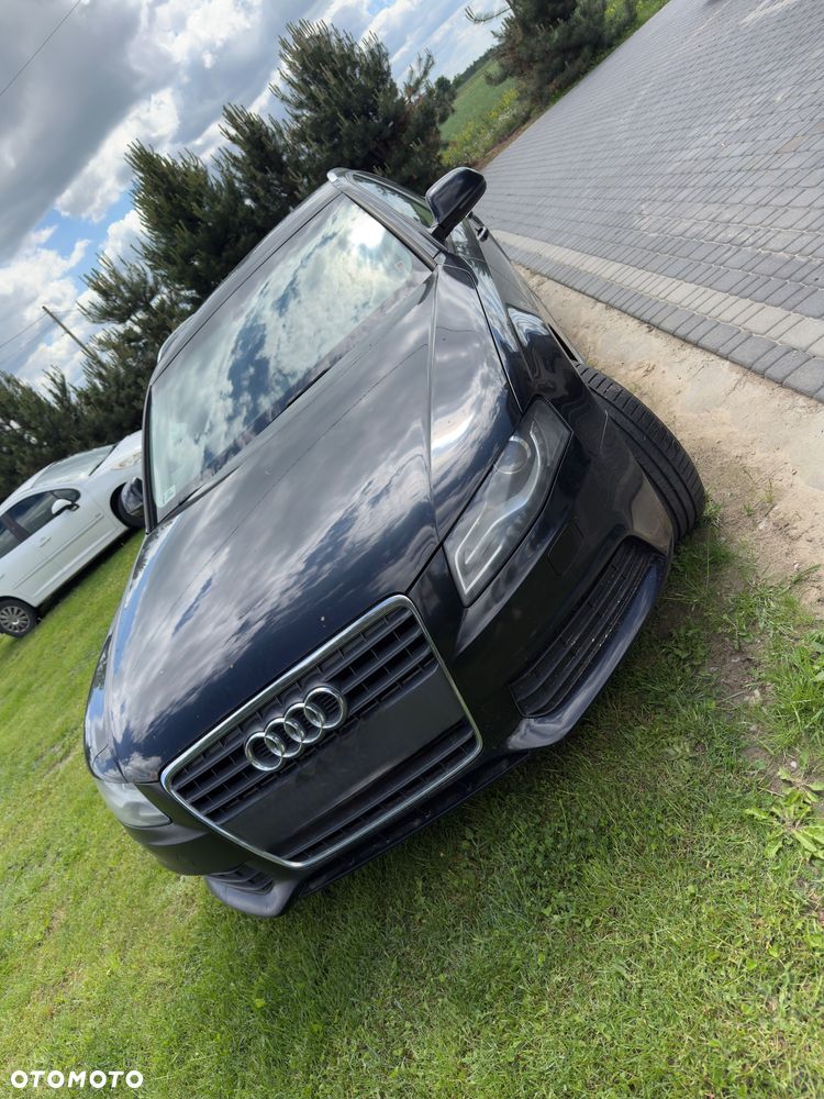 Audi A4 Avant 2.0 TDI - 1