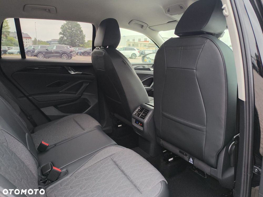 Volkswagen Tiguan - 17