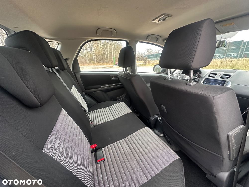 Suzuki SX4 - 27