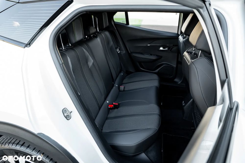 Peugeot 2008 1.2 PureTech GT S&S - 23