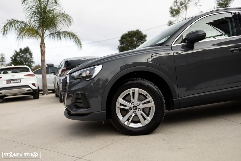 Audi Q3 45 TFSIe S tronic - 12