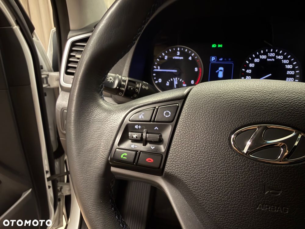 Hyundai Tucson 1.7 CRDI BlueDrive Comfort 2WD DCT - 16