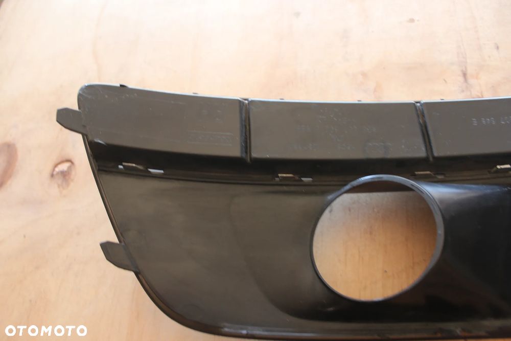 KRATKA ZDERZAKA PRAWA AUDI A7 C7 4G8807682J 2015 - 13