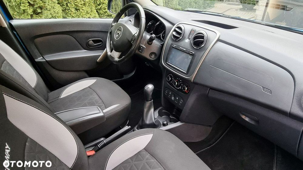 Dacia Sandero Stepway - 12