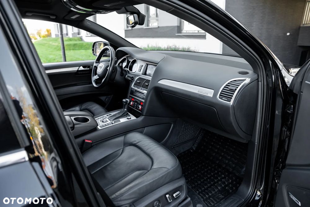 Audi Q7 3.0 TFSI Quattro Tiptronic - 25