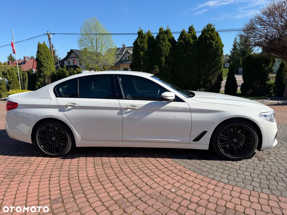 BMW Seria 5 530i xDrive - 15