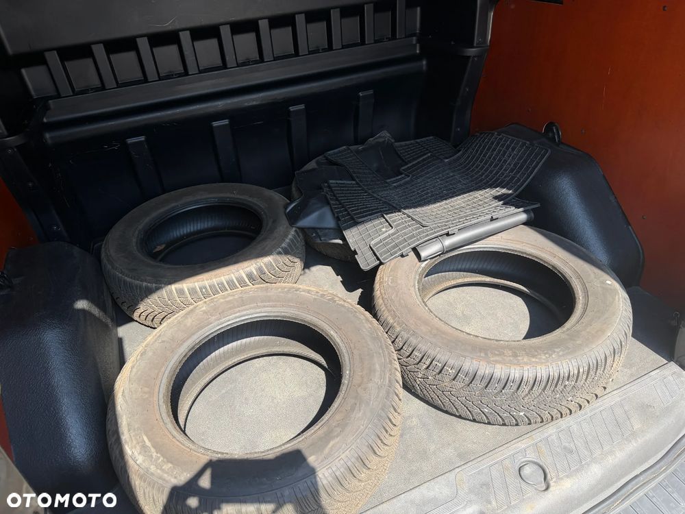 Ford TRANSIT CUSTOM - 26
