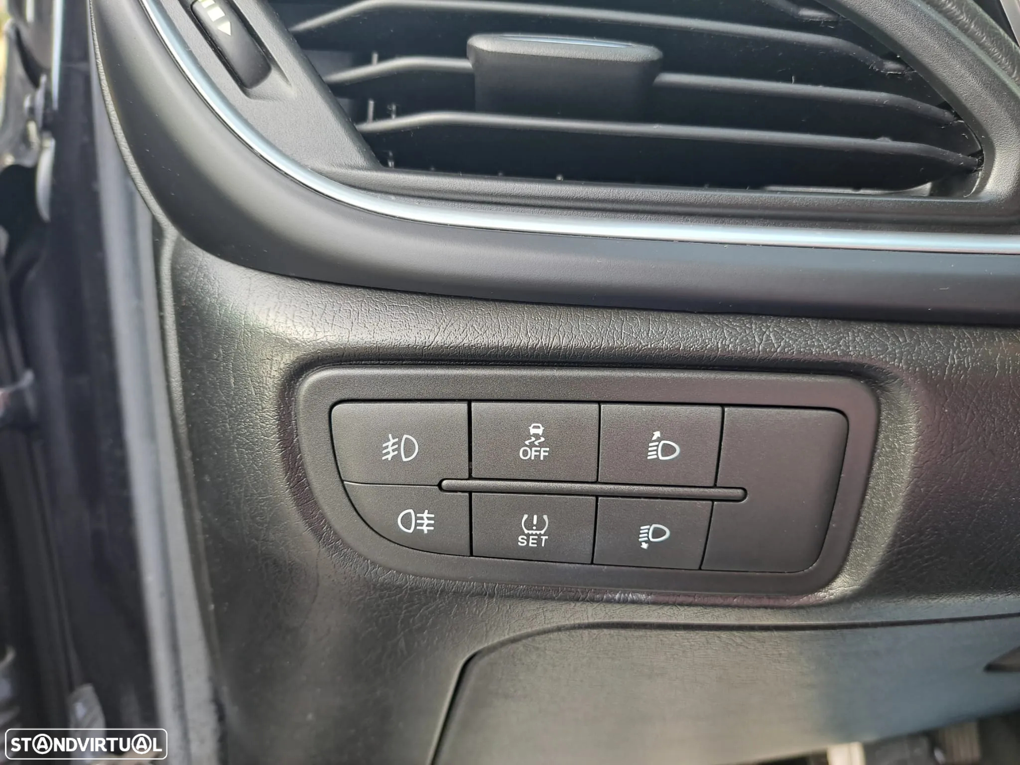 Fiat Tipo Station Wagon 1.3 M-Jet Lounge Tech - 47