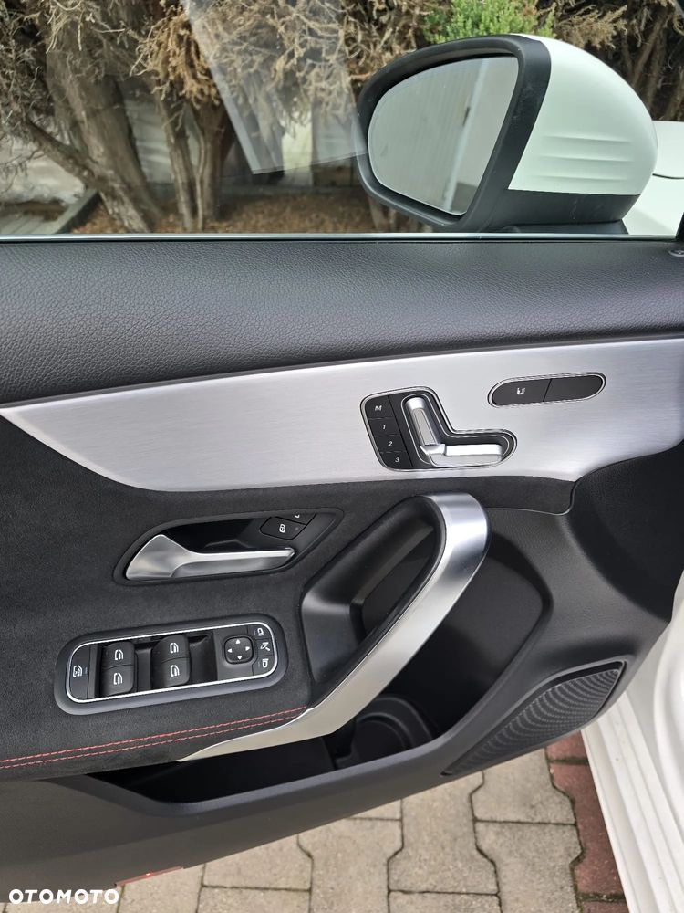 Mercedes-Benz Klasa A 250 4Matic 7G-DCT AMG Line - 18