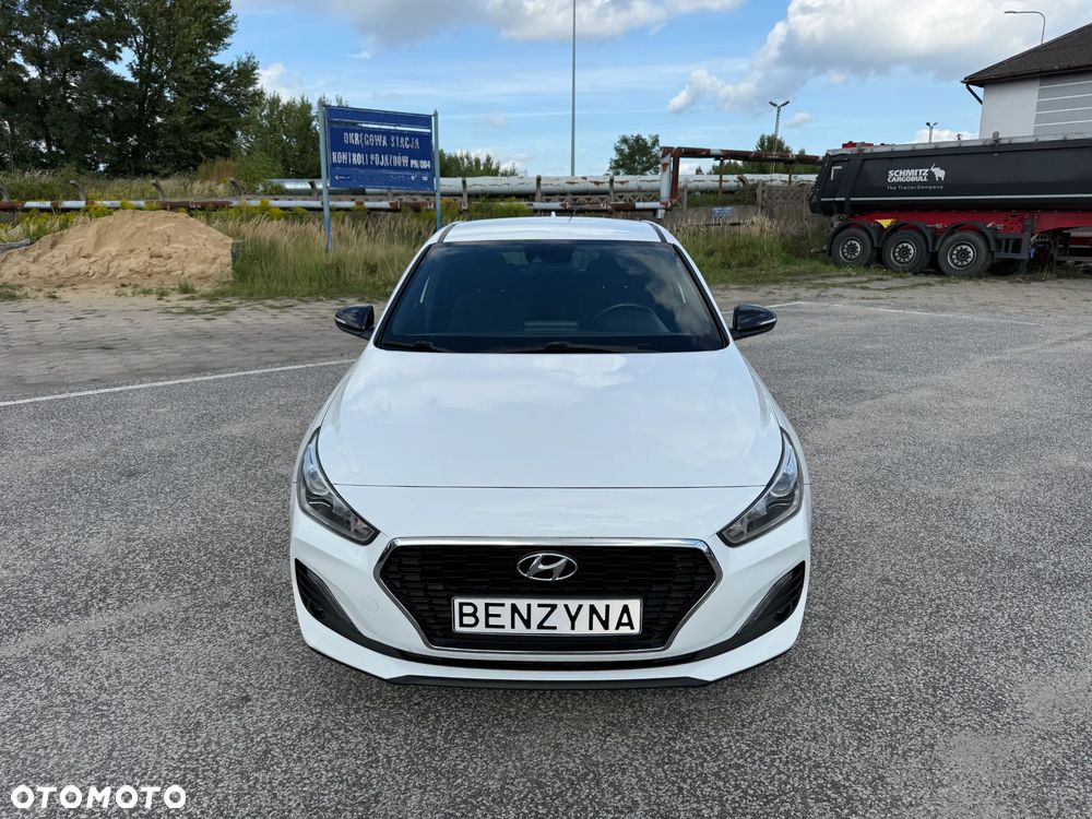 Hyundai i30 1.4 Passion - 9