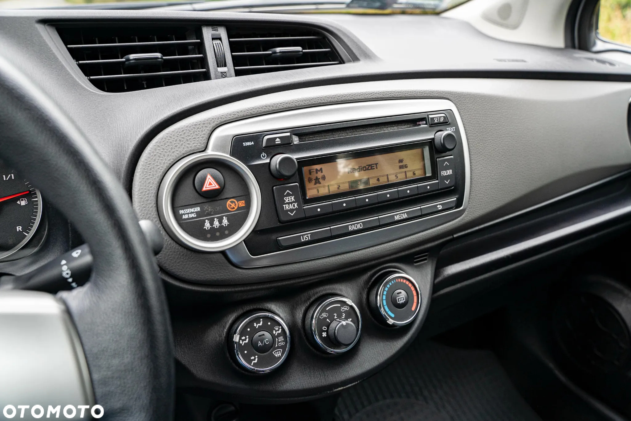 Toyota Yaris 1.0 Luna - 2