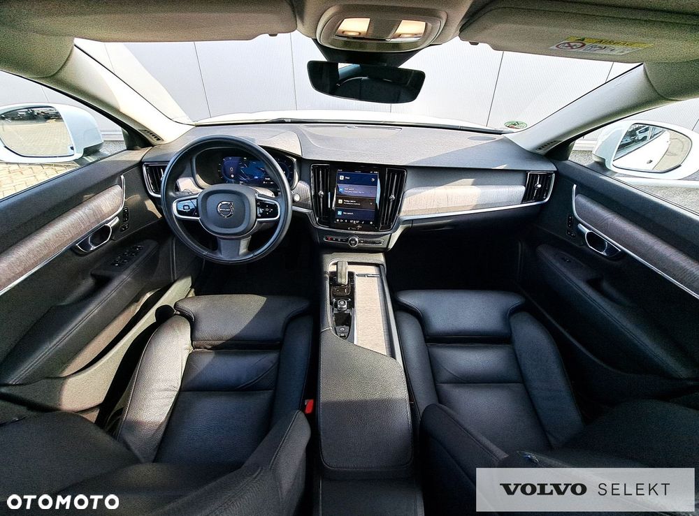 Volvo V90 Cross Country - 12