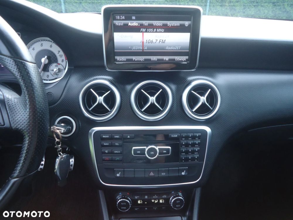 Mercedes-Benz Klasa A 200 AMG Line - 12