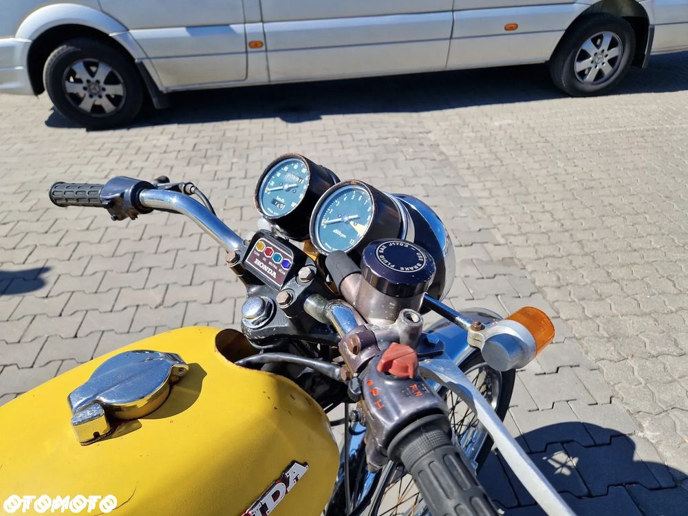 Honda CB - 8