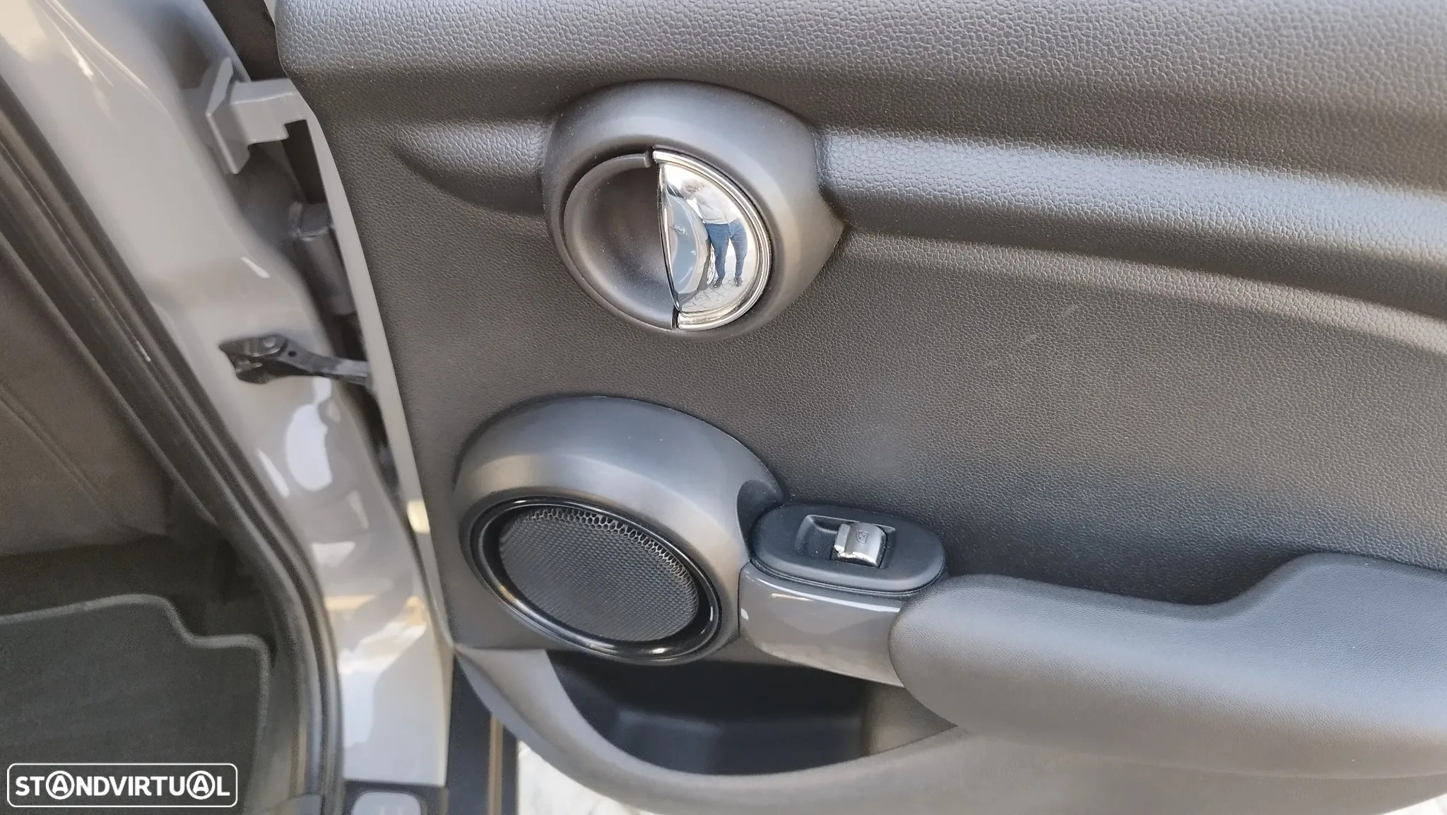 MINI 5 Portas One - 11