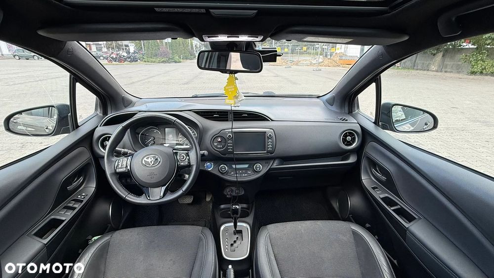 Toyota Yaris - 22