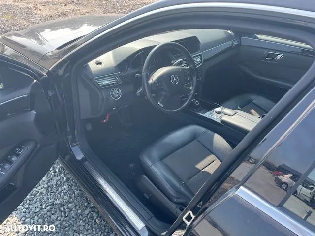 Dezmembrez Mercedes E 220 W 212 170 cp euro 5 Combi - 6