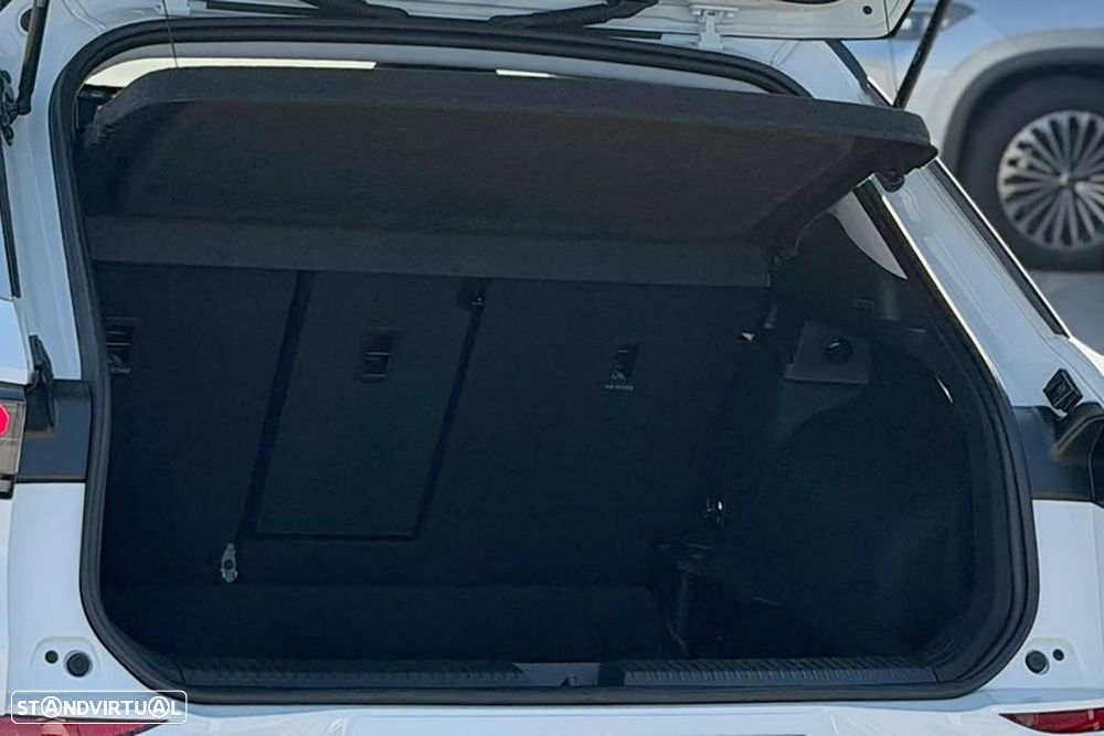 VW T-Roc 1.5 eTSI Style DSG - 11