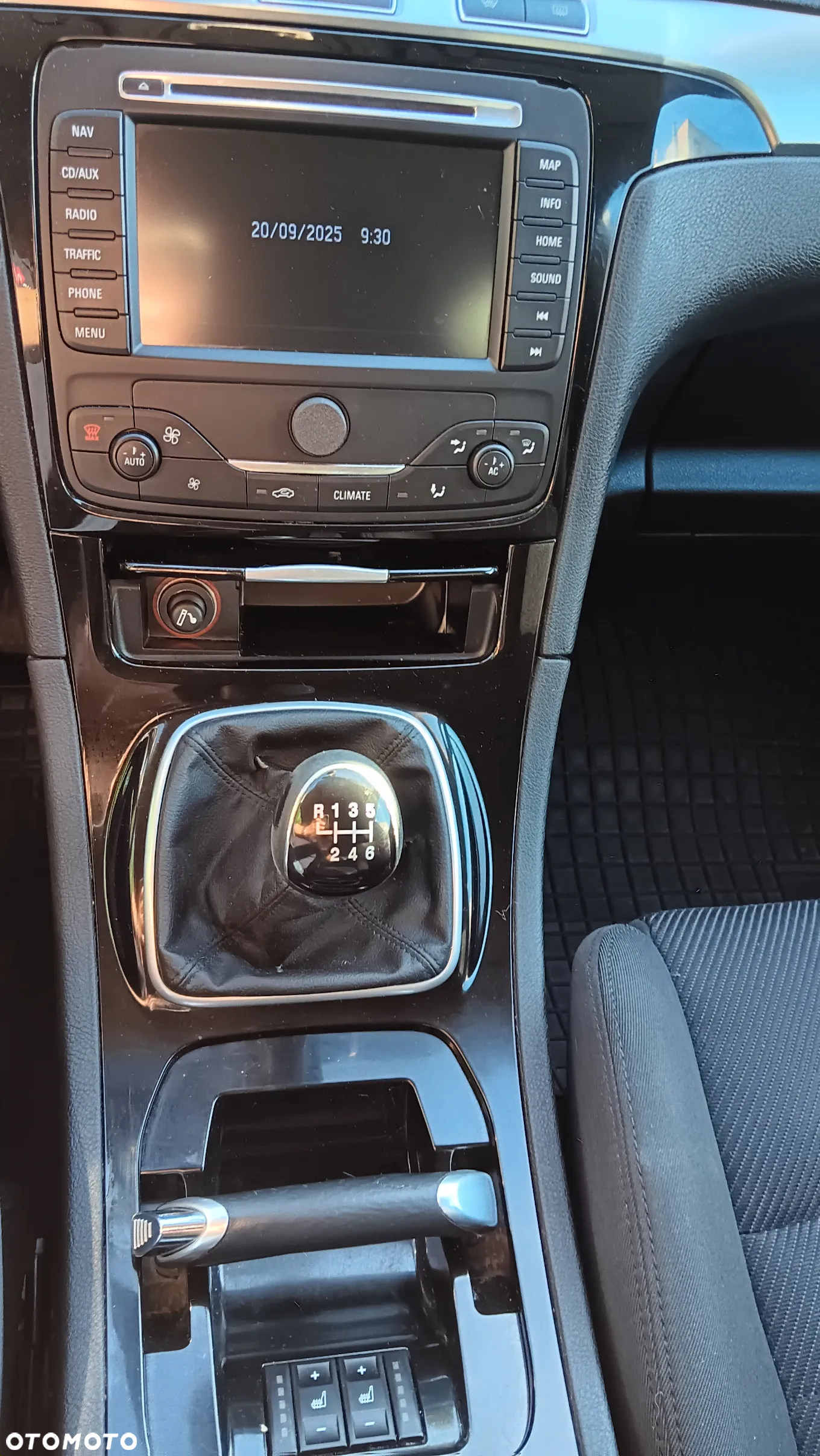 Ford S-Max 2.0 TDCi Titanium - 16