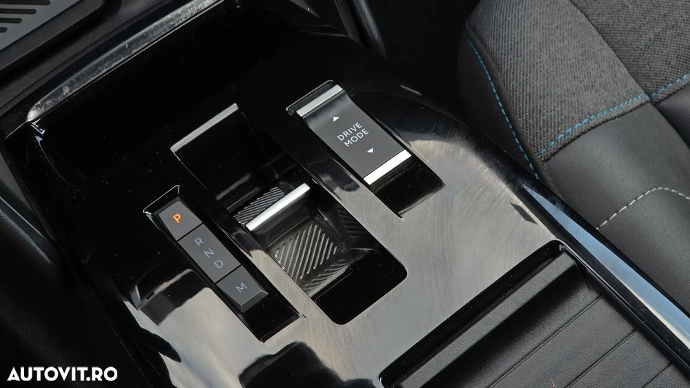Citroën C4 PureTech 130 Stop&Start EAT8 SHINE - 30