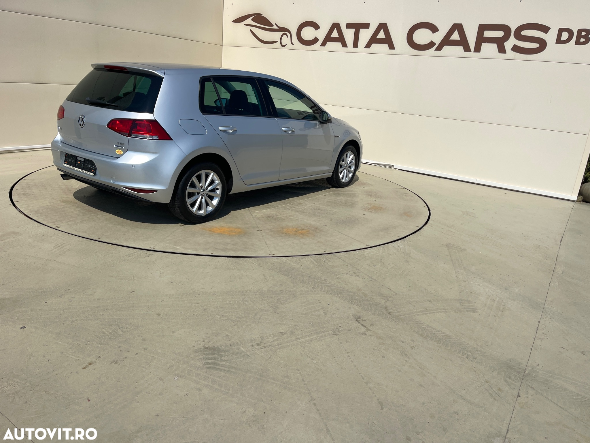 Volkswagen Golf 1.2 TSI BlueMotion Technology Lounge - 16