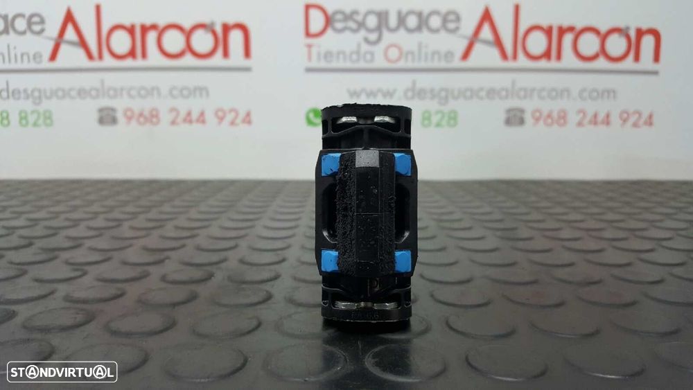 RETENTOR DA PORTA DIANTEIRA DIREITA VOLKSWAGEN SCIROCCO (137) 1.4 TSI (90KW) - 4