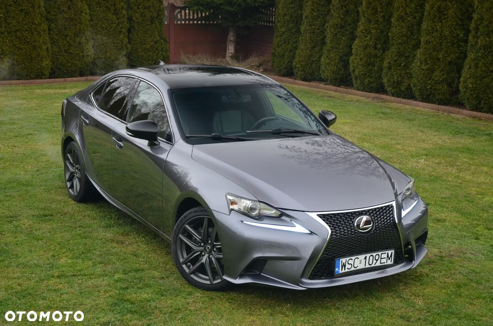 Lexus IS 250 F Sport - 12
