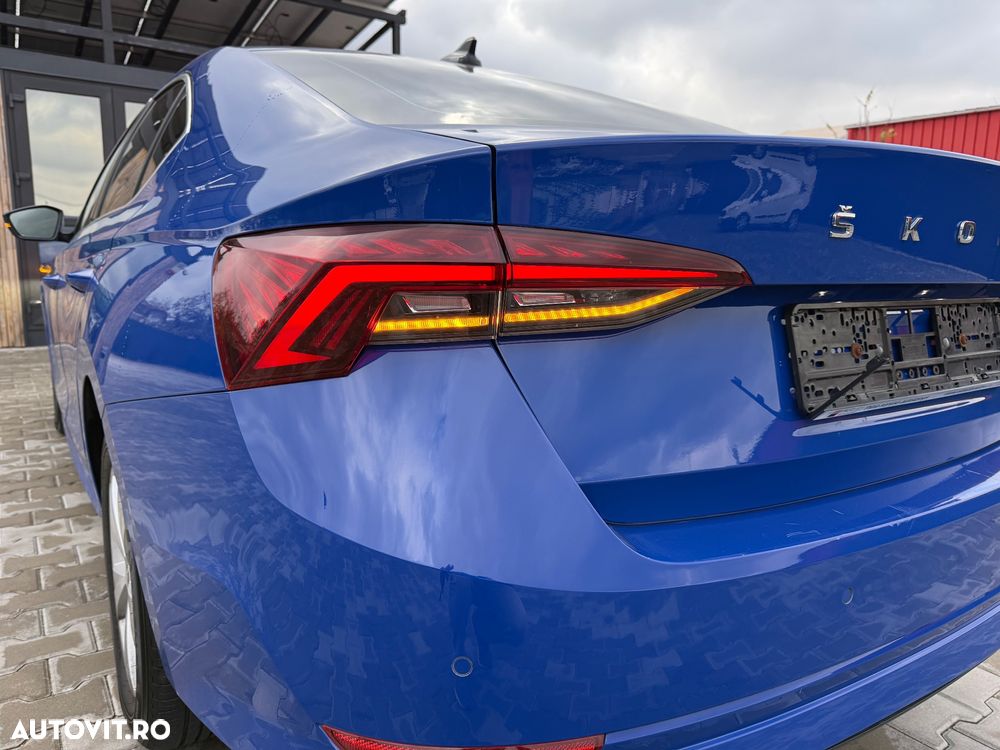 Skoda Octavia 2.0 TDI DSG Ambition - 10