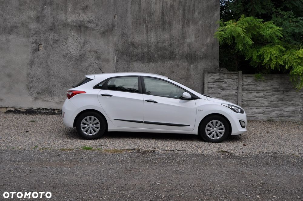 Hyundai i30 1.4 Classic + - 3