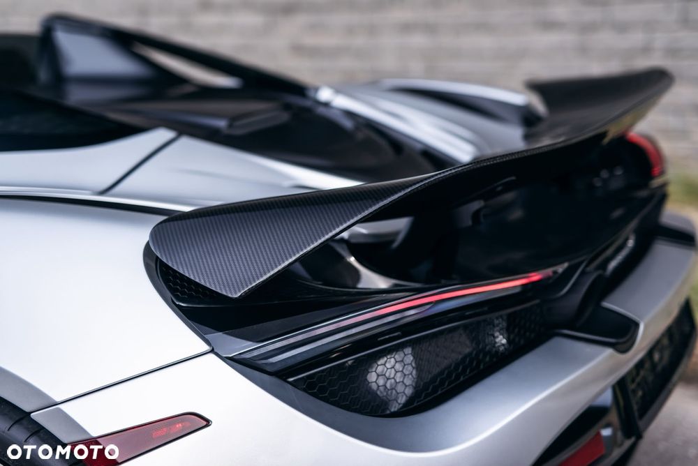 McLaren 720S Spider - 34