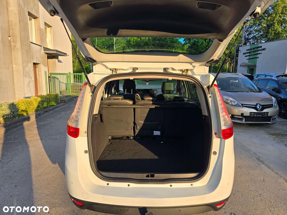 Renault Grand Scenic - 22