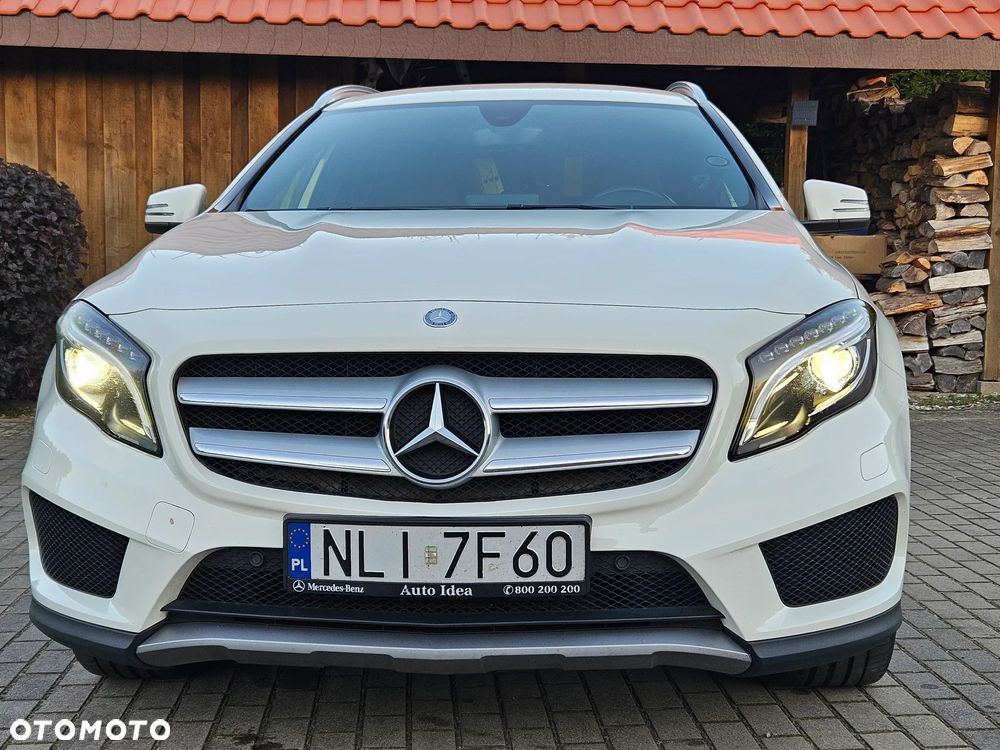 Mercedes-Benz GLA 250 4-Matic - 12