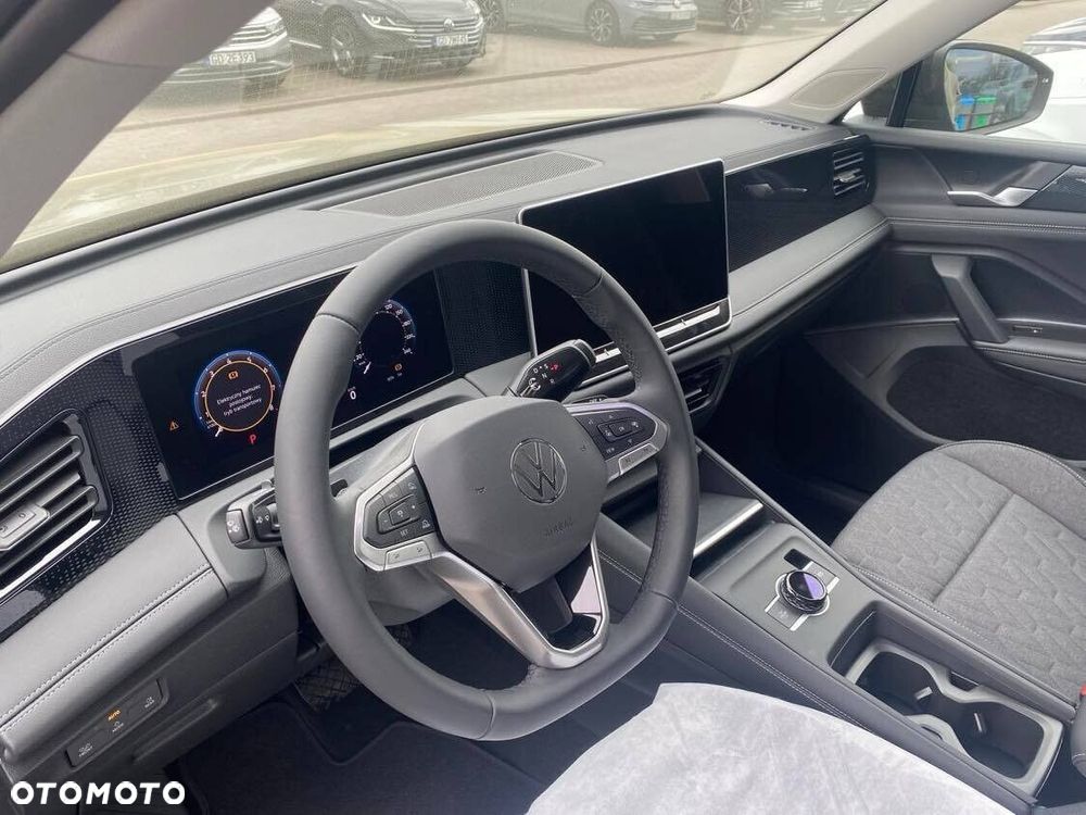 Volkswagen Tiguan - 6