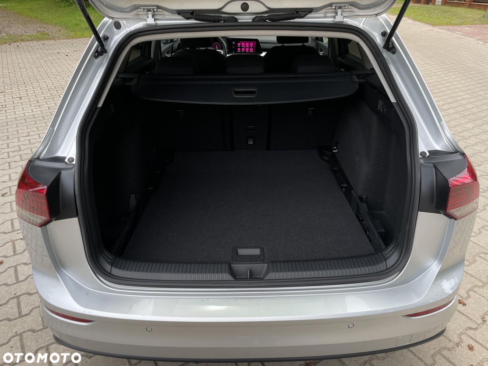 Volkswagen Golf VIII 2.0 TDI Life - 19