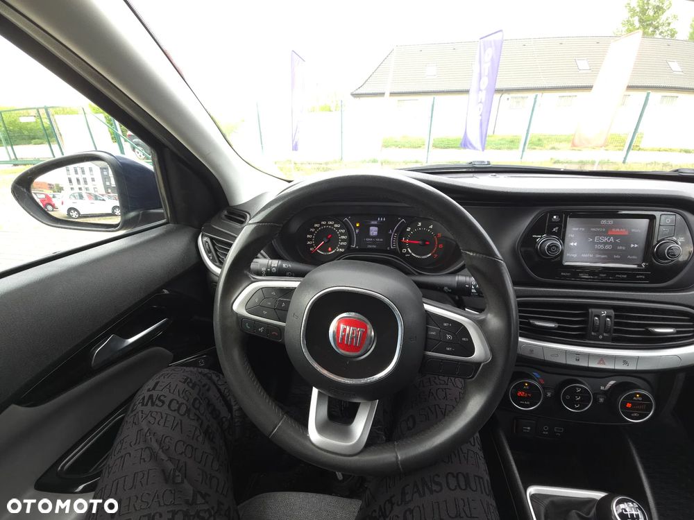 Fiat Tipo 1.6 MultiJet 16v Lounge - 30