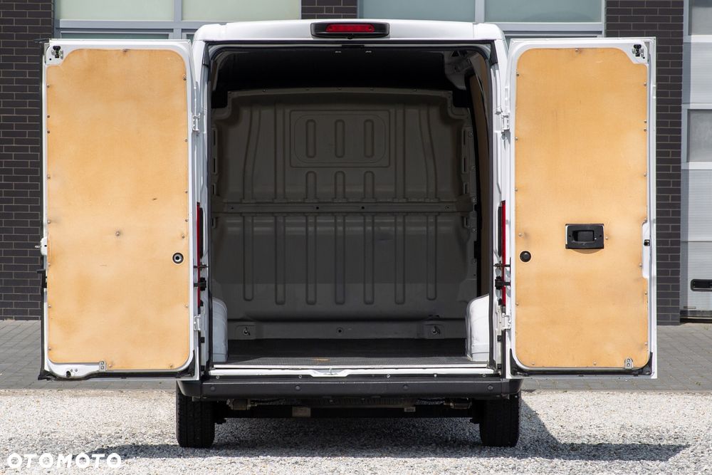 Fiat Ducato L2H2 2.3 *ŚREDNI* Professional - 7