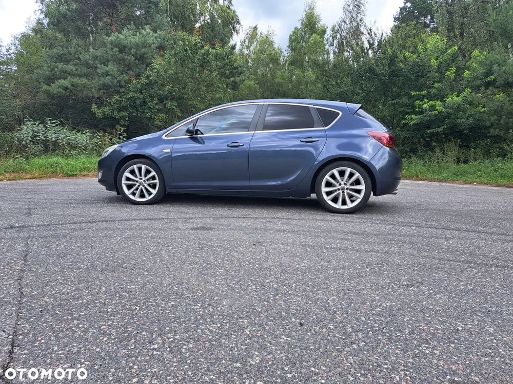 Opel Astra IV 1.4 T Cosmo - 8
