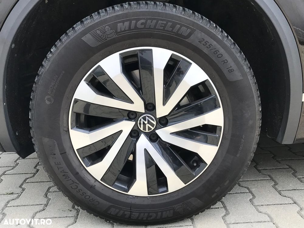 Volkswagen Touareg V6 TDI 4MOTION Elegance - 41