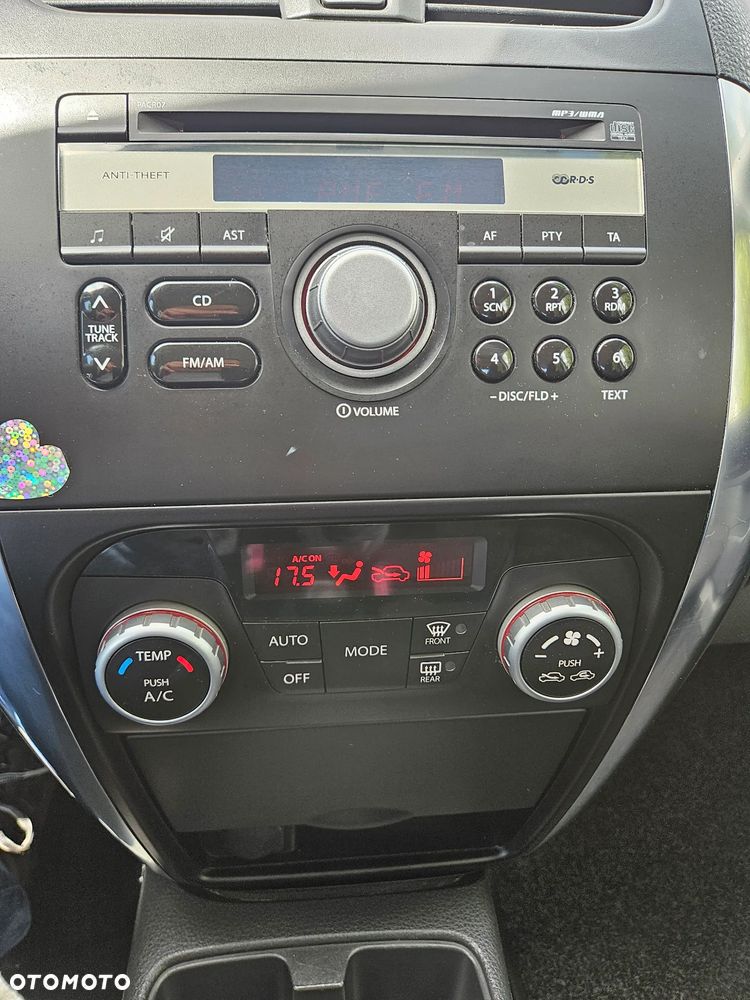 Suzuki SX4 1.6 Comfort - 22