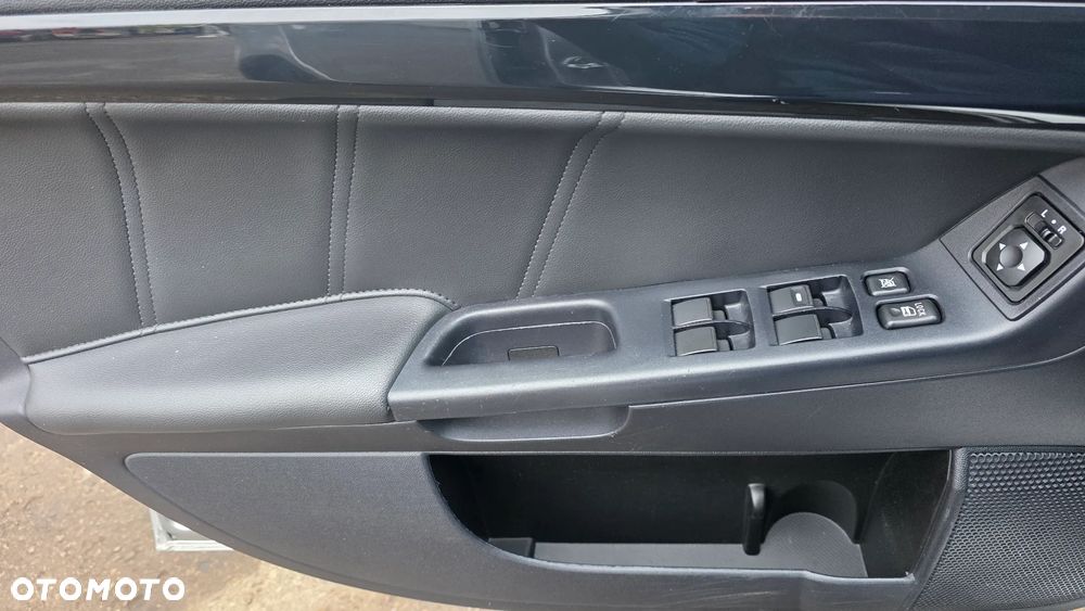 Mitsubishi Lancer 1.6 Invite - 16