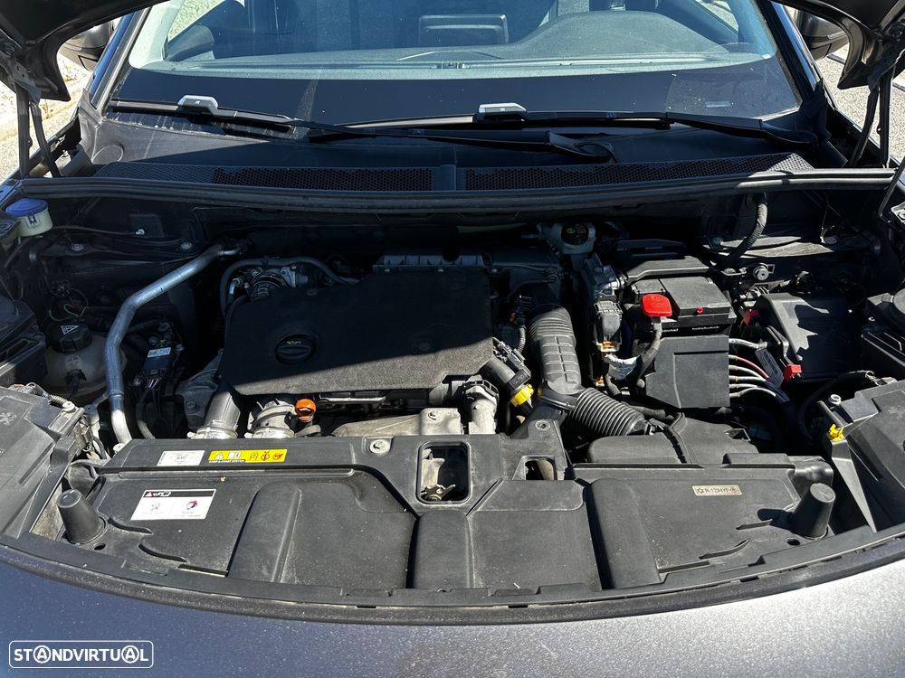 Peugeot 5008 1.5 BlueHDi Style - 25